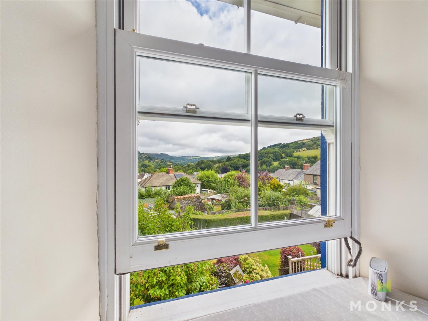 Glandeg High Street, Llangollen, LL20 7EG For Sale